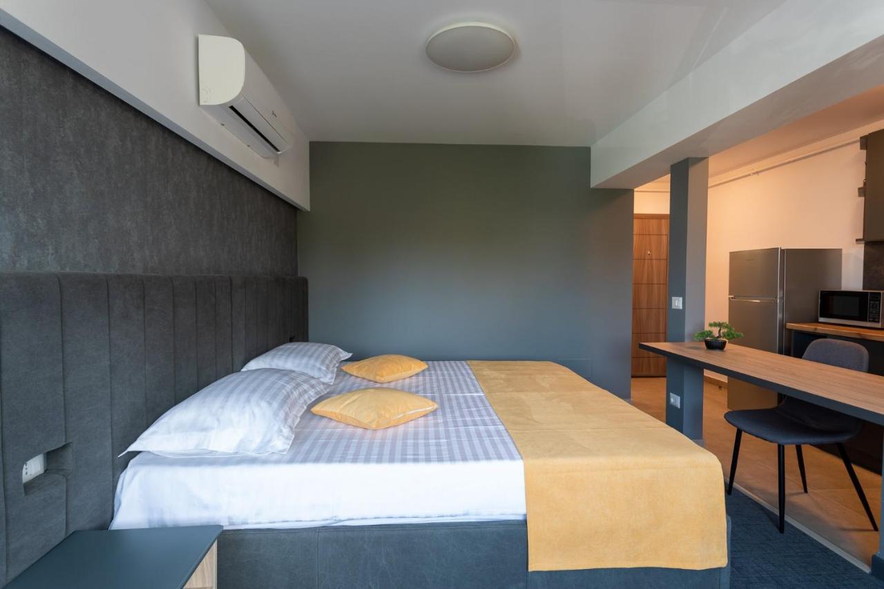 Corso Apartments B&B Focsani Exterior photo